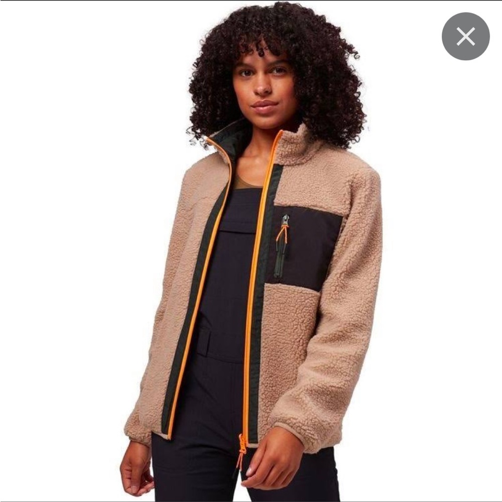 Teddy Fleece Jacket in Beige with Contrast Trim